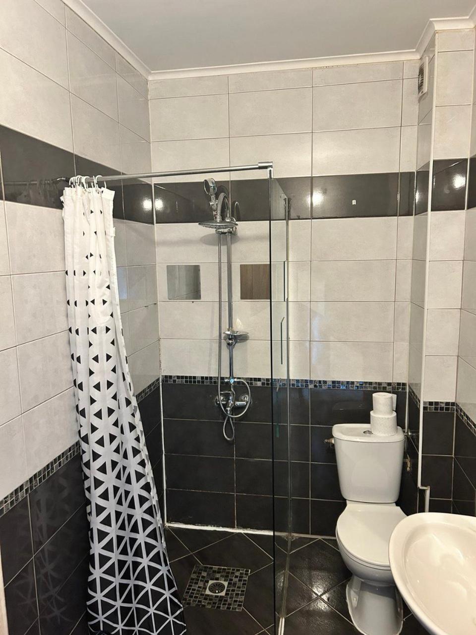 Appartement Charmant Tres Proche Centre-Ville, Parking Gratuits, Mulhouse Centre מראה חיצוני תמונה